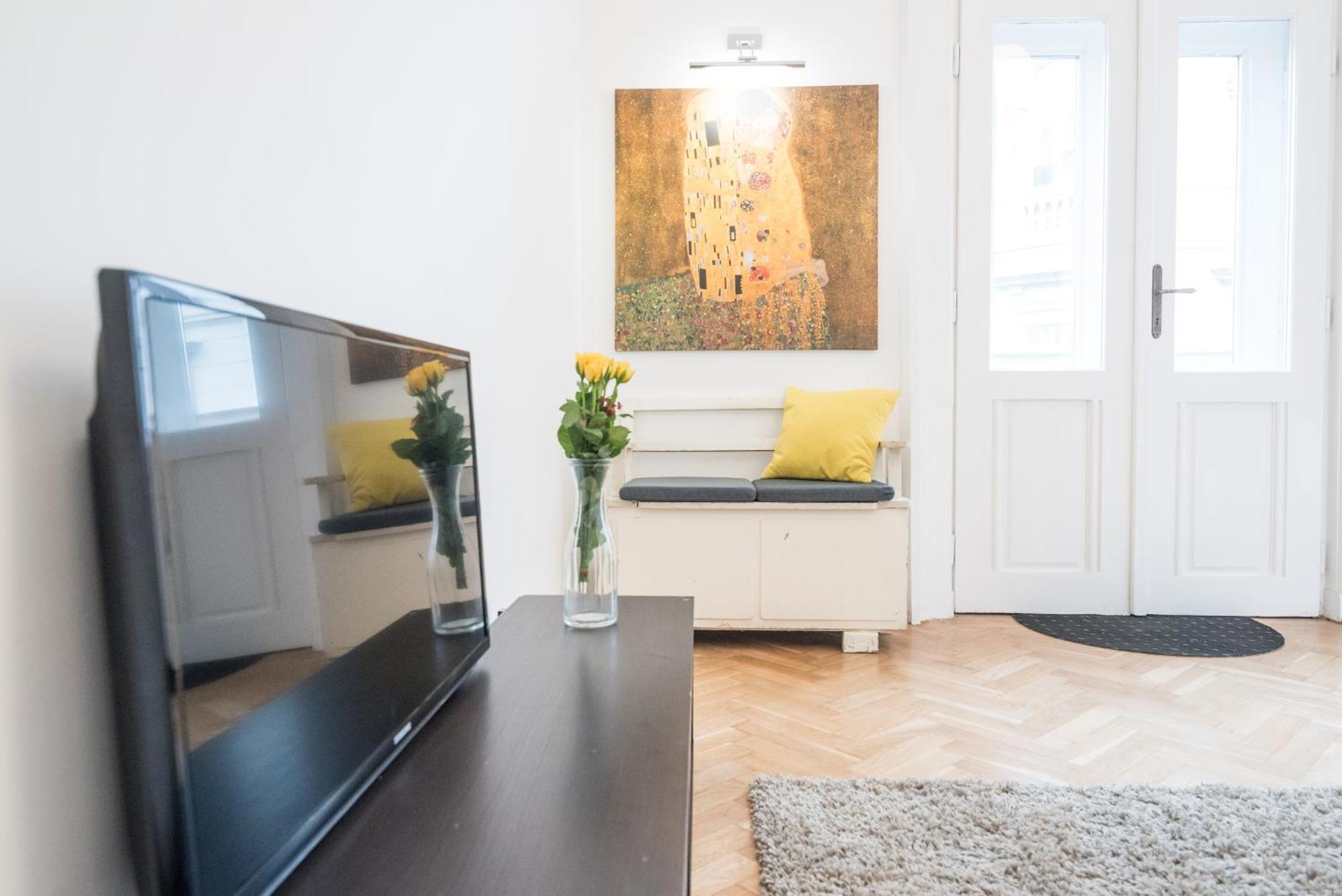 Newsunny Apartment At The Budacastle Budapest Bagian luar foto