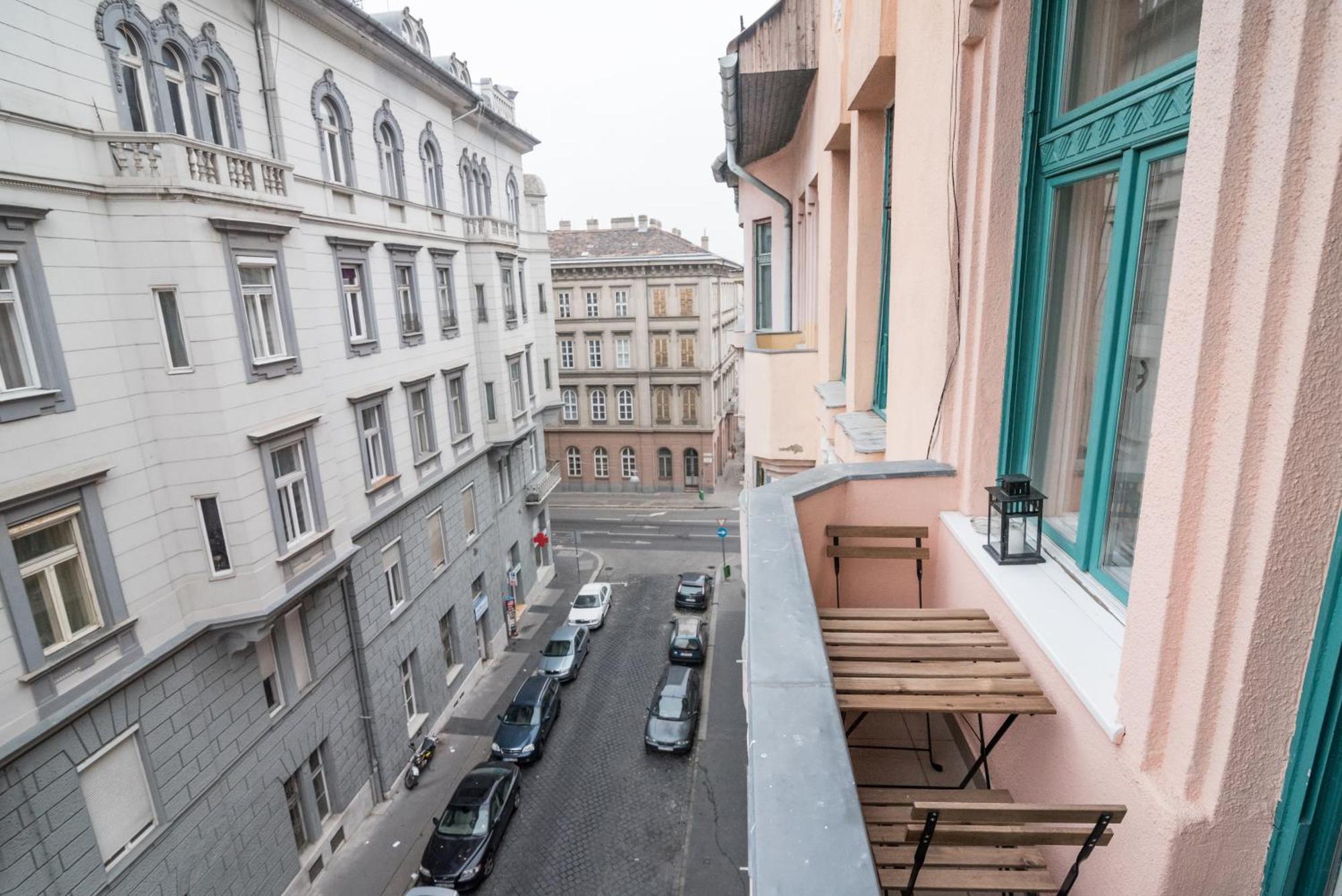 Newsunny Apartment At The Budacastle Budapest Bagian luar foto
